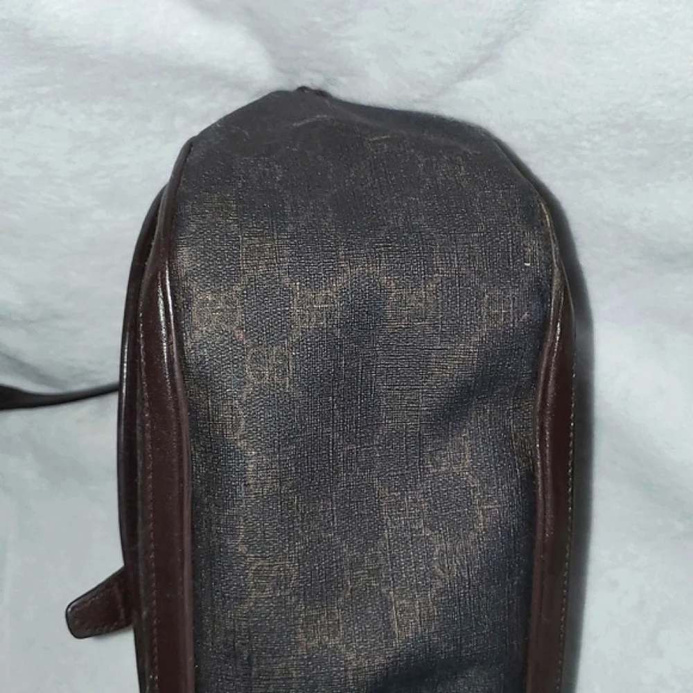 Gucci Supreme Stirrup Crossbody Bag